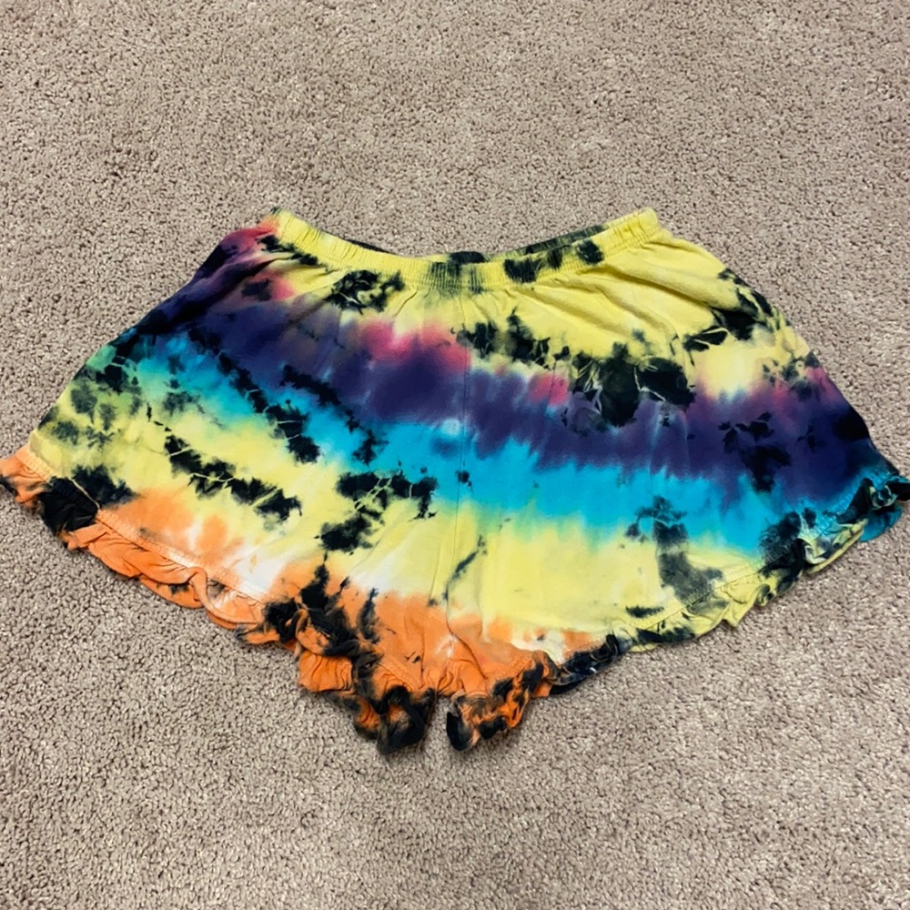 Chic 2 chic tie dye shorts
